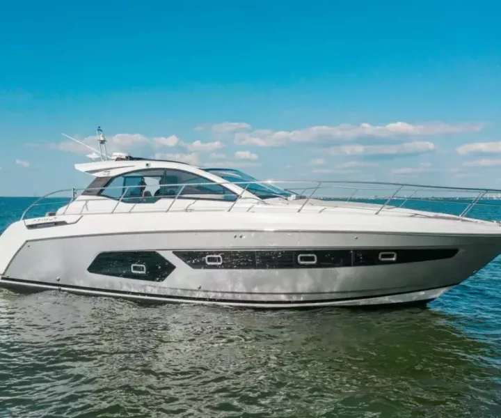 mira yacht motor